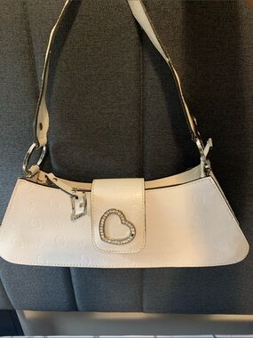 Guess Y2K White Shoulder Bag with Rhinestone Heart Accent and Logo Embossing